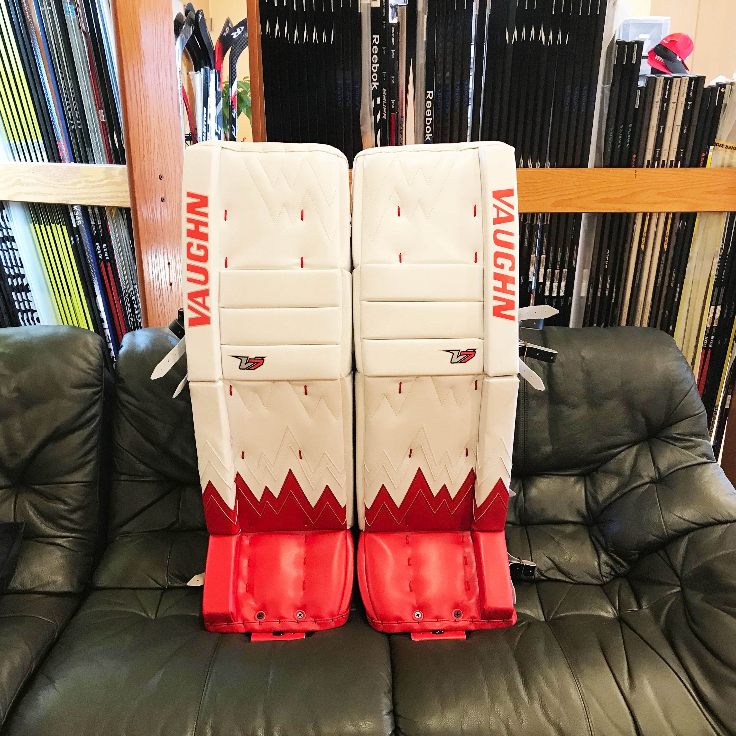 VAUGHNカスタム入荷